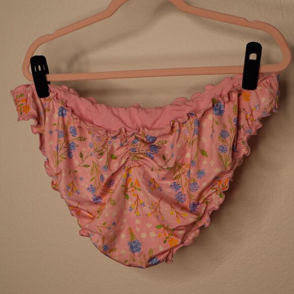 Kitty & Vibe Bikini - Picture 3 of 7